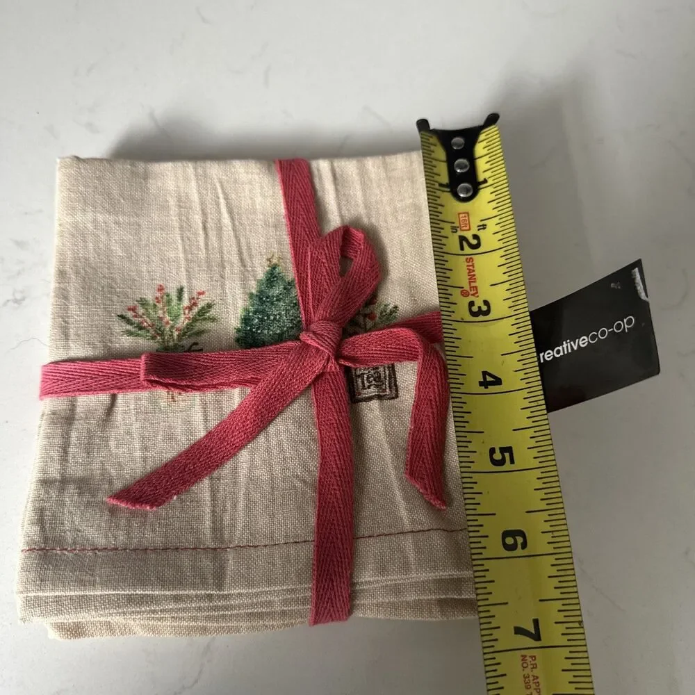 Set of 4 Christmas Dinner Napkins 12